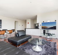 3-Bed Apartment with Parking Near Parks and Dining - Phillip Island Accommodation