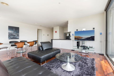 3-Bed Apartment With Parking Near Parks And Dining - Phillip Island Accommodation 0