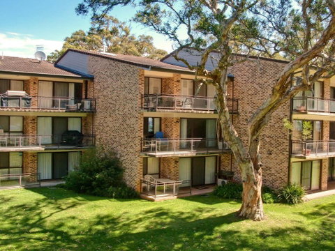 32 'Bay Parklands', 2 Gowrie Avenue - Fantastic Unit With Air Conditioning, Pool, Tennis Court & Spa - Phillip Island Accommodation 3