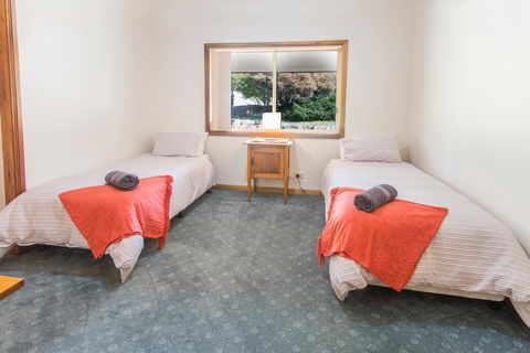 32 Zachary Drive Farm Stay Iconic Water Views - Phillip Island Accommodation 3