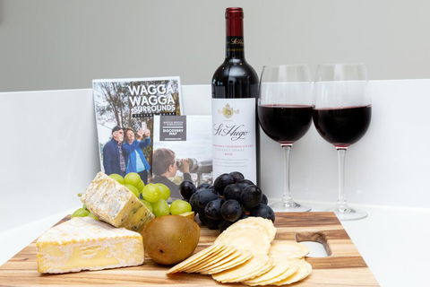 4 Bedroom Inner City Townhouse - SLEEPS 9 !! - Phillip Island Accommodation 2