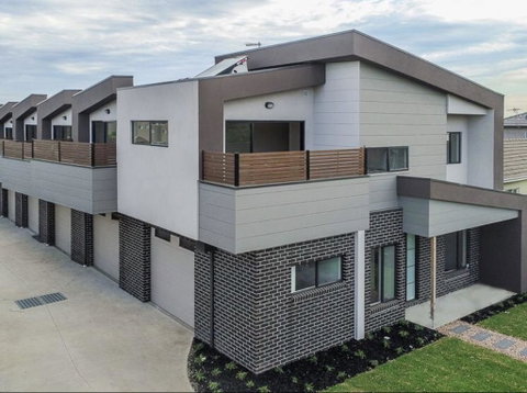 A Brand New Private Townhouse - Phillip Island Accommodation 0