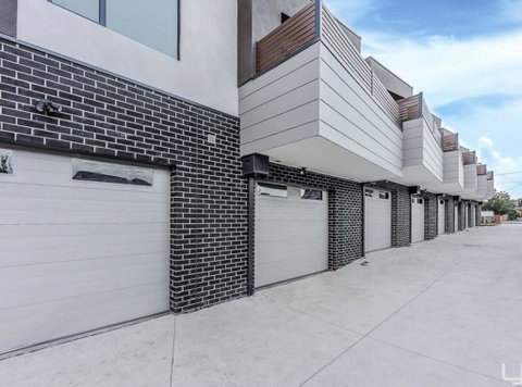 A Brand New Private Townhouse - Phillip Island Accommodation 1