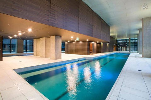 A Charming Studio With Stunning City Views - Phillip Island Accommodation 3