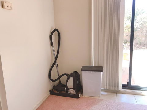 A Clean Private Room, Bruce - Phillip Island Accommodation 1