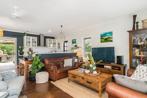 A PERFECT STAY - Byron Hills Hinterland Retreat - Phillip Island Accommodation 2