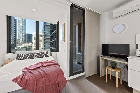 A Stylish & Comfy CBD Studio Near Southern Cross - Phillip Island Accommodation 3