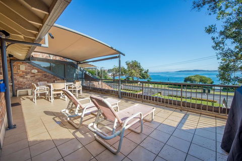 A Yachtsmans Rest, Unit 4/37 Victoria Parade - Phillip Island Accommodation 0
