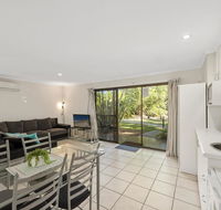 Aanuka Tropical Spa Bure - Phillip Island Accommodation