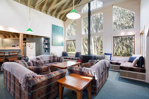 Absinthe - Phillip Island Accommodation 2