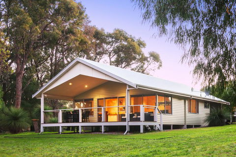 Acacia Chalets Margaret River - Phillip Island Accommodation 0