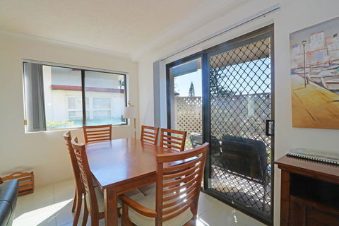 Acacia Kingscliff Town Holiday Apartment - Phillip Island Accommodation 2