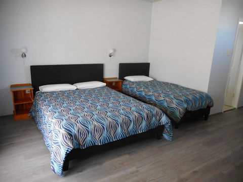 Acacia Rose Motor Inn - Phillip Island Accommodation 2