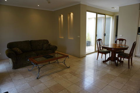 Acacia Terraces - Phillip Island Accommodation 1