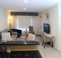 ADELAIDE CBD APARTMENT - 3BR 2BATH  CARPARK - Phillip Island Accommodation