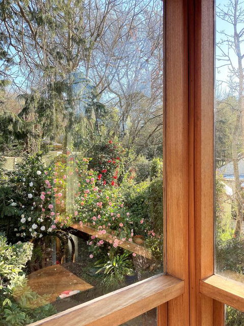 Adelaide Hills 'Camellia Cottage' - WiFi - Phillip Island Accommodation 3
