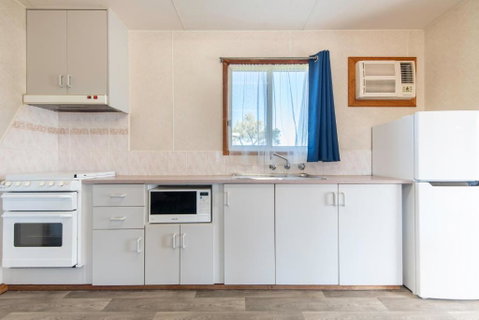 Echo Holiday Parks - Port Pirie - Phillip Island Accommodation 4