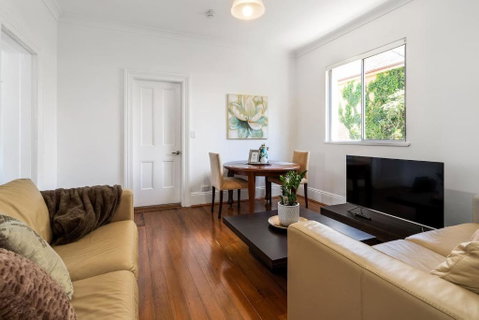 Executive Esperanza - Stay In A Victorian Manor - Phillip Island Accommodation 0