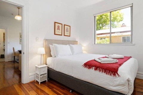 Executive Esperanza - Stay In A Victorian Manor - Phillip Island Accommodation 2
