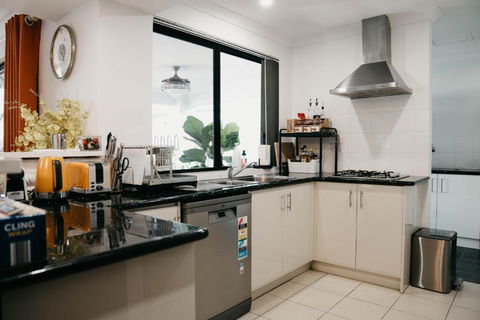 Equitice Autumn Moonlight Villa - Phillip Island Accommodation 1