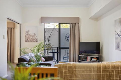 Fabulous Apt In Northbridge With Pool & WiFi - Phillip Island Accommodation 1