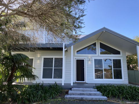 FAIR11W - Fairlight House - Phillip Island Accommodation 0