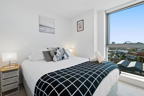 FLEMINGTON - Melbourne City Views - Phillip Island Accommodation 2