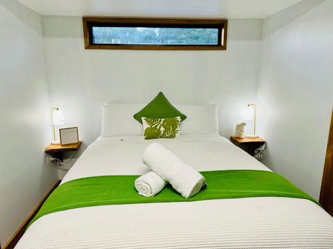 GORGE Chocolates Tiny House - Phillip Island Accommodation 4