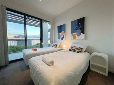 GW24-1 BATH 2 BR At The Glen With FREE Parking And Balcony - Phillip Island Accommodation 1
