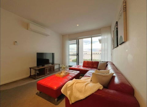 GW24-1 BATH 2 BR At The Glen With FREE Parking And Balcony - Phillip Island Accommodation 3