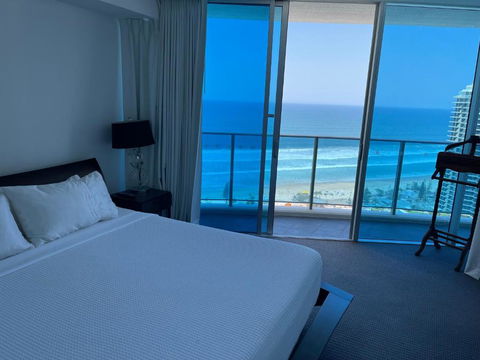 H Luxury Apartment At Surfers Paradise High Floor - Phillip Island Accommodation 2