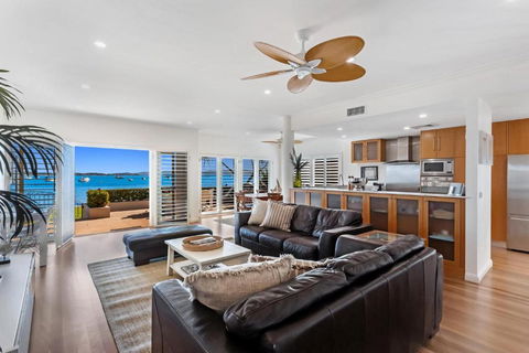 H3 Port Stephens - Phillip Island Accommodation 3