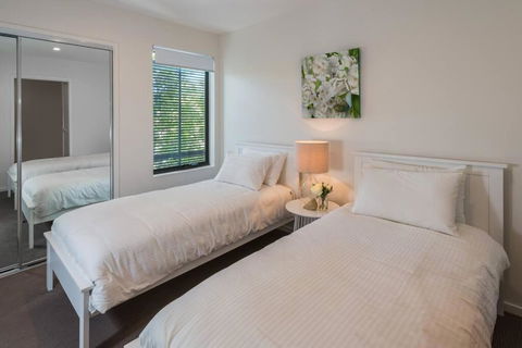 H6B - Round About Bulimba - Phillip Island Accommodation 3