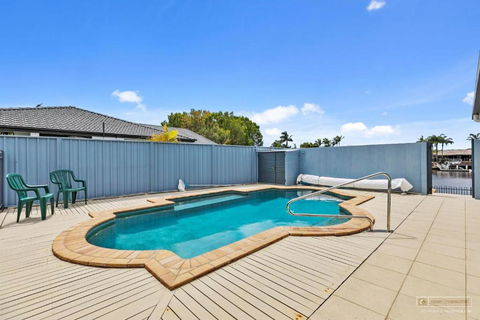 HALYCON HOUSE - Phillip Island Accommodation 3