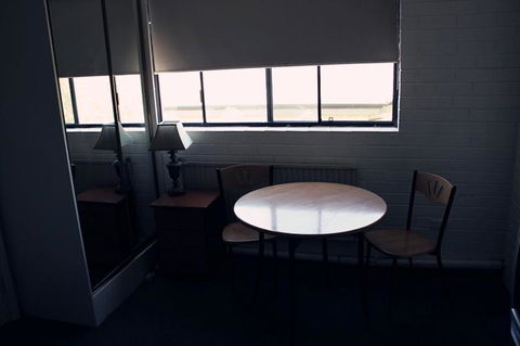 H & D Apartments - Phillip Island Accommodation 4
