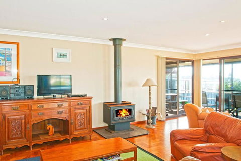 HAIS18G - Riverside Delight - Phillip Island Accommodation 2