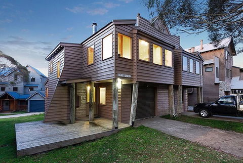 HAY SHED Chalet, Alpine-getaways - Phillip Island Accommodation 0