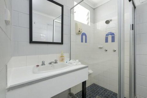 Innisfail City Motel - Phillip Island Accommodation 3