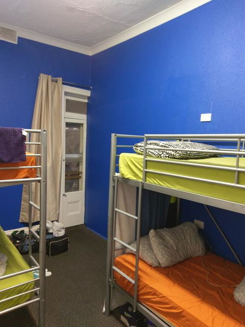 Adelaide Travellers Inn Backpackers Hostel - Phillip Island Accommodation 3