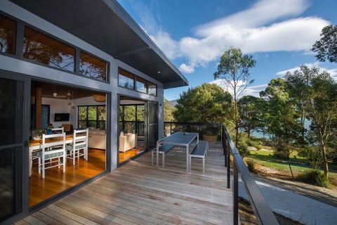 Adventure Bay Beach House - Phillip Island Accommodation 0
