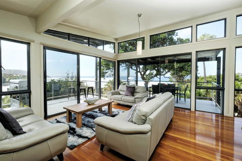 AIYANA - Phillip Island Accommodation 0