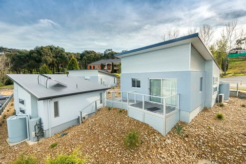 Albury Yalandra Apartment 3 - Phillip Island Accommodation 1
