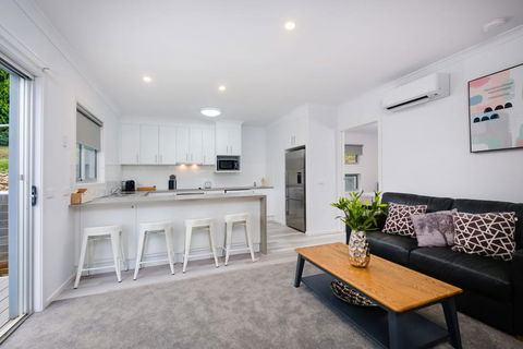Albury Yalandra Apartment 3 - Phillip Island Accommodation 2