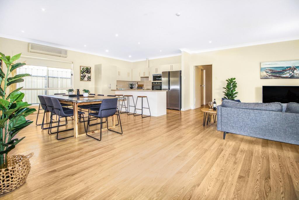 Aldinga SA Phillip Island Accommodation
