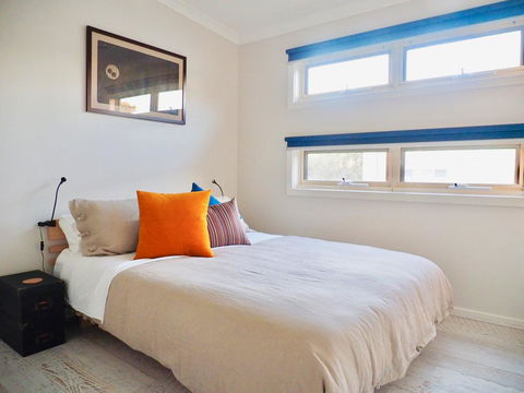 Alice's Palace, 2-minute Walk To Lifeguard Patrolled Surf Beach - Phillip Island Accommodation 3