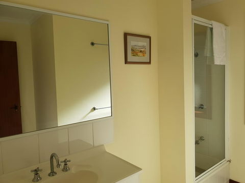 Alkira Inverloch Heights - Phillip Island Accommodation 2