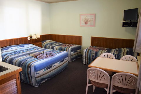 Alkira Motel - Phillip Island Accommodation 2