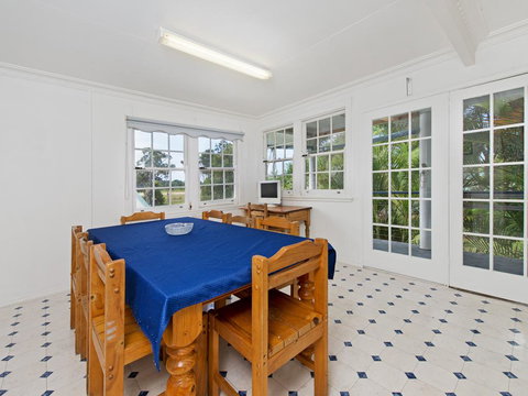 Allamanda House, 3 Willow Street - Phillip Island Accommodation 3