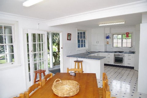 Allamanda House, 3 Willow Street - Phillip Island Accommodation 2