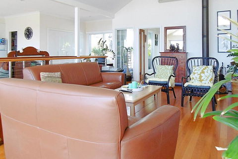 Allure - Phillip Island Accommodation 2